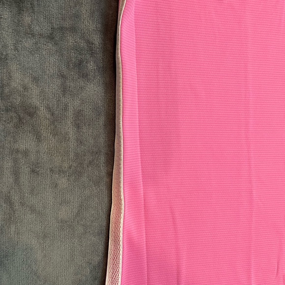 Men’s Under Armour Heat Gear Pink Short Sleeve Polo Shirt. Large. Loose Fit. NWT - Picture 4 of 7